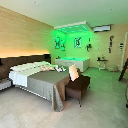 Zenith - Luxury * Bari