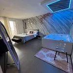 Zenith - Luxury * Bari